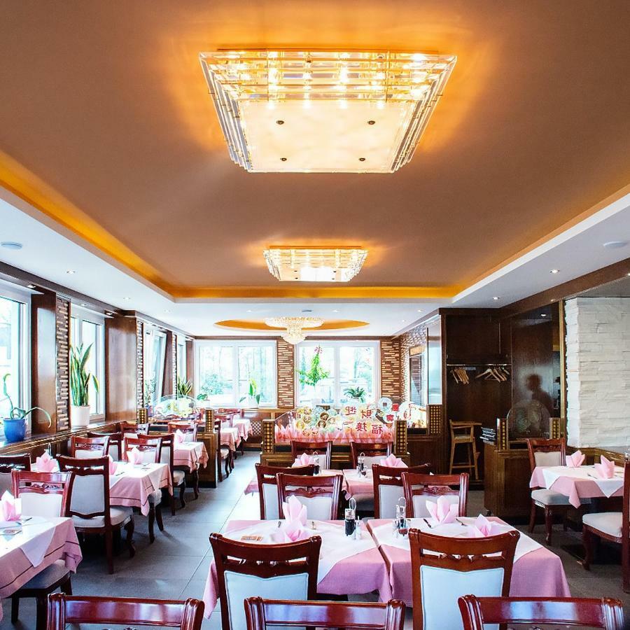 Hotel Gaststaette Lin Garden à Untergruppenbach Extérieur photo