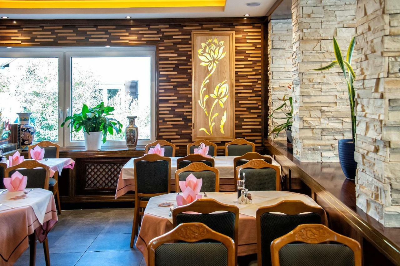 Hotel Gaststaette Lin Garden à Untergruppenbach Extérieur photo