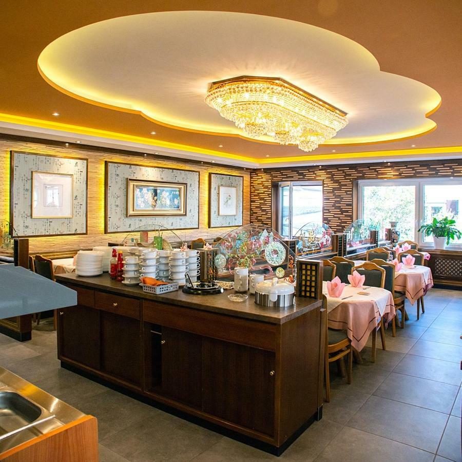 Hotel Gaststaette Lin Garden à Untergruppenbach Extérieur photo