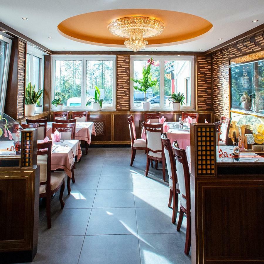 Hotel Gaststaette Lin Garden à Untergruppenbach Extérieur photo